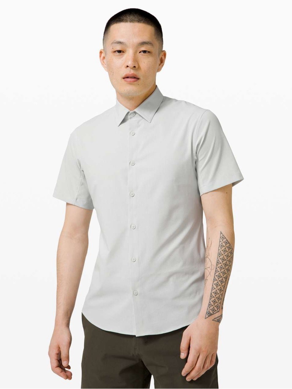 Lululemon Airing Easy Short Sleeve Buttondown Colour Vapor Size Medium